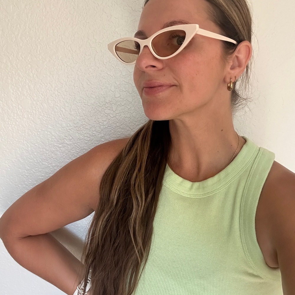 Cat eye sunglasses
